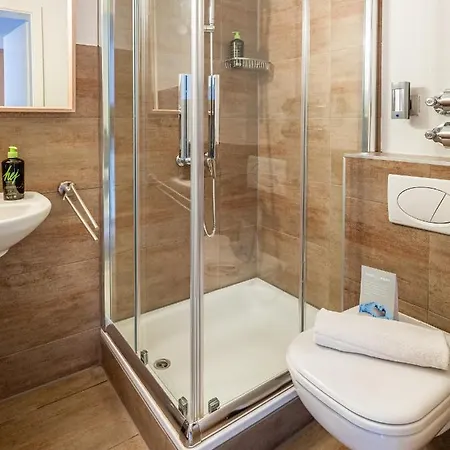 Limehome Motzstrasse *